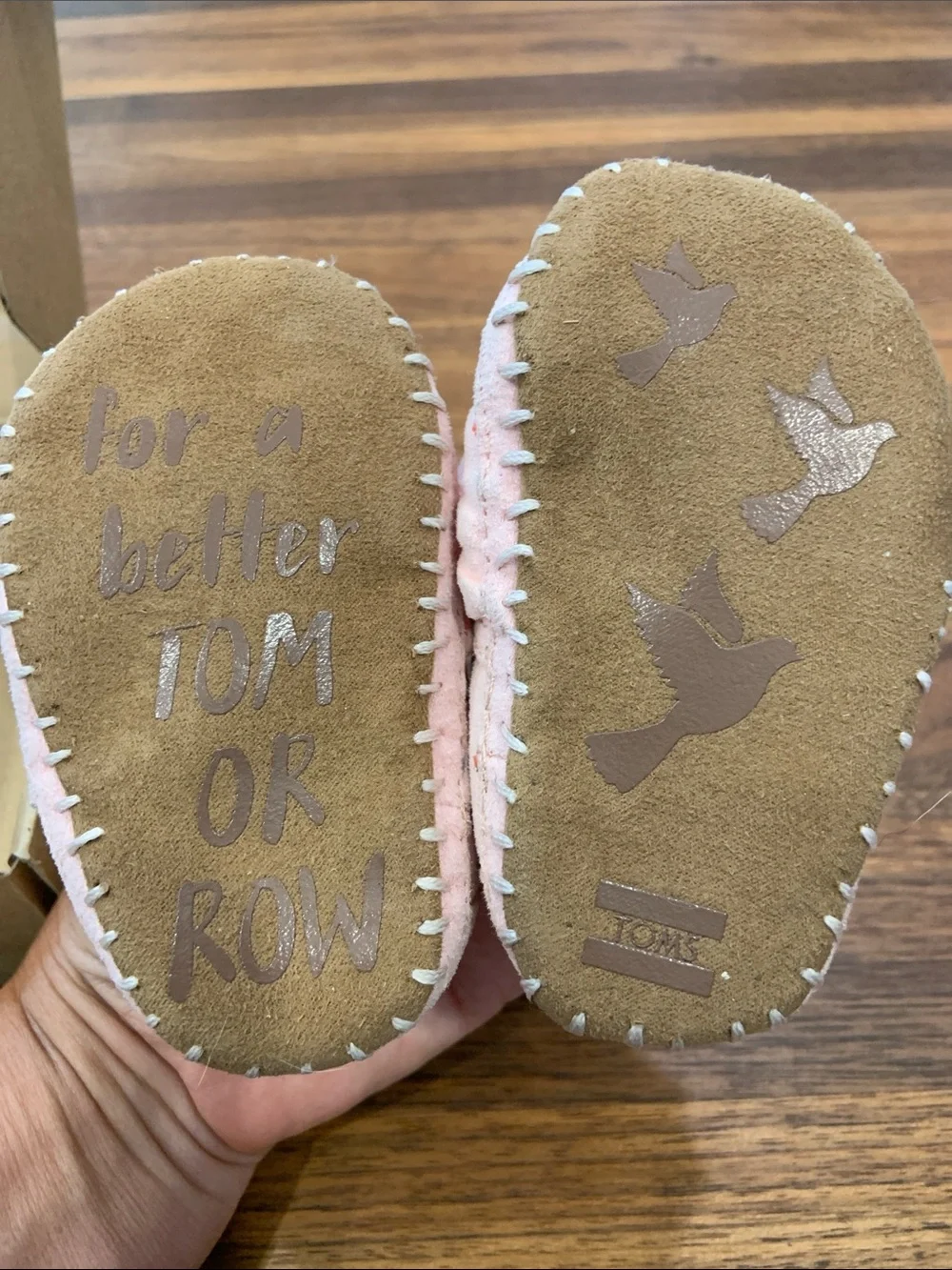 New in Box - Toms Crib Alpargata Ballet Pink Star Bow Infant Slip-Ons - size 3